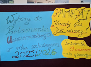 tablica informacyjna o wyborach do parlamentu