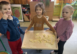 gotowe do smażenia faworki