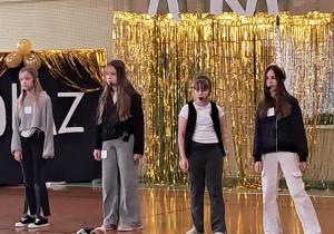 występ wokalny klasa 4b