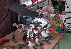 kolekcja dinozaurów