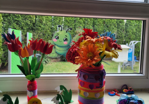 dekoracje- wiosenne kwiaty